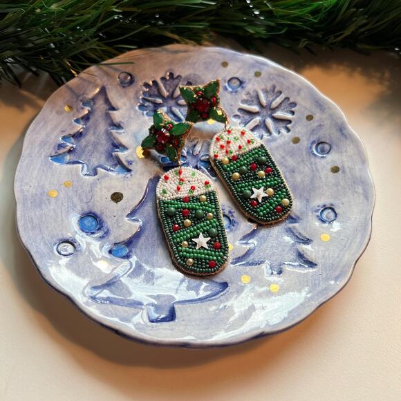 Blue Ceramic Snowflake & Spruce Tree Ring, Trinket or Ear Bud Ceramic Dish - Picture 9 of 10